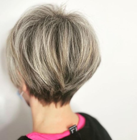 Стрижки з ефектом омолодження
