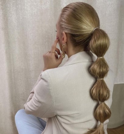 Модная прическа хвост 2021 / Instagram Модная прическа хвост 2021 / Instagram