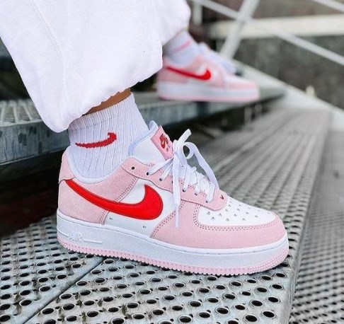 Модні кросівки весна-літо 2021