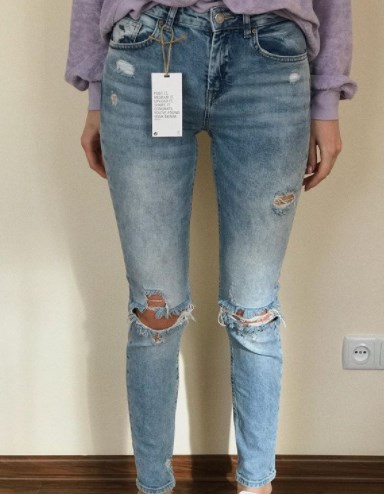 Модні джинси весна-літо 2021