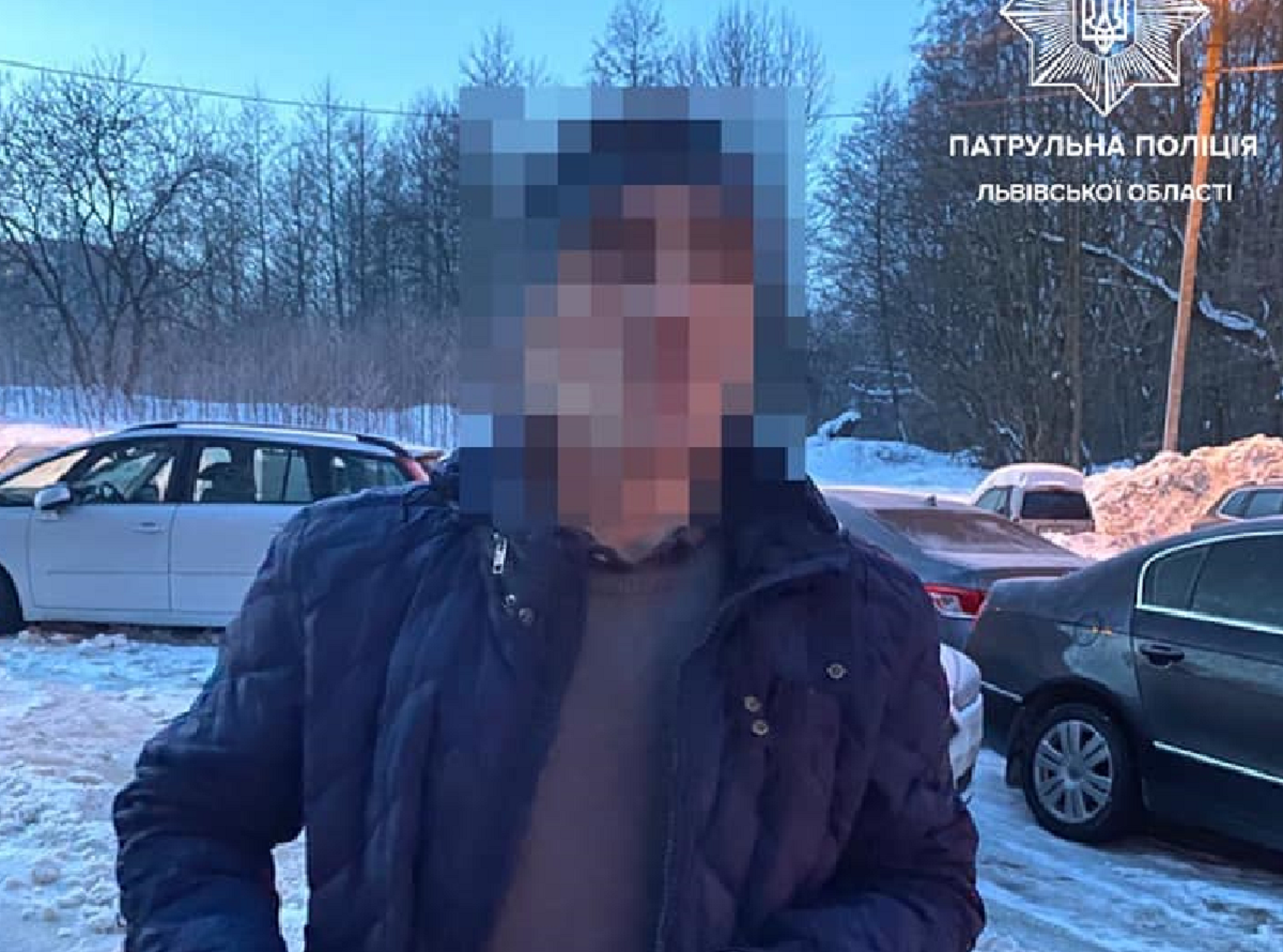 Во Львове вор замуровался в снег, скрываясь от полиции после кражи