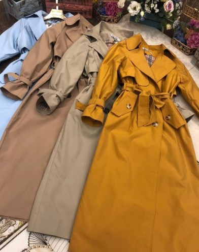 Модні плащі весна 2021 Модні плащі весна 2021