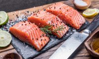 Как засолить форель – простой пошаговый рецепт