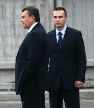 Янукович Янукович