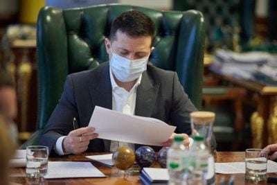 Зеленський вдарив санкціями по контрабандистах Зеленський вдарив санкціями по контрабандистах