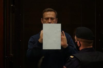 ЕС ввел новые санкции против России из-за Навального