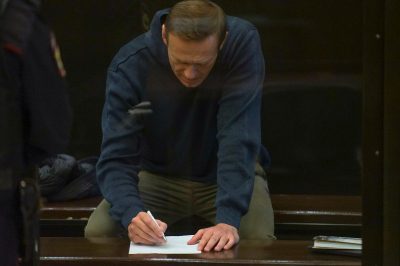 Судове засідання у справі Навального перенесли на 12 лютого