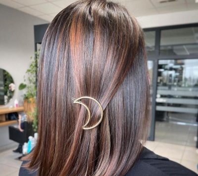 Чтобы волосы блестели, им нужен уход / Instagram Чтобы волосы блестели, им нужен уход / Instagram