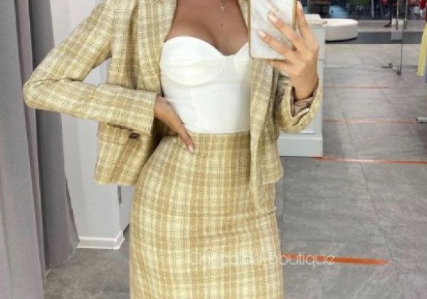 Неймовірні костюми зі спідницею чекають на нас у сезоні весна-літо 2021