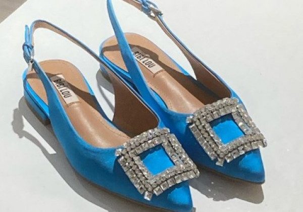 У моду повернулися неземні туфлі з 40-х, які подарував світові Крістіан Діор