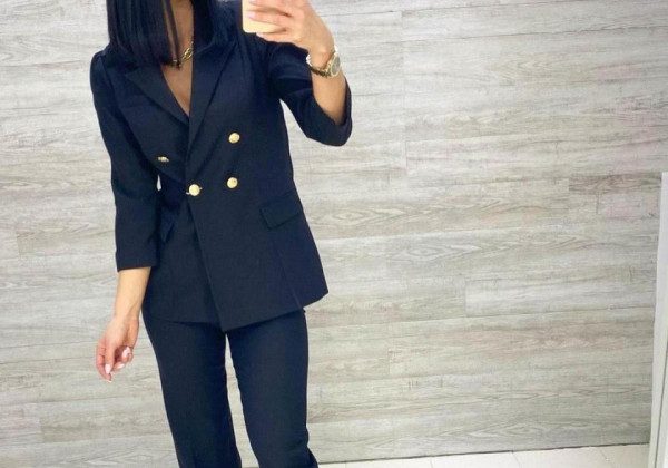 У моду на весну входить total black: одяг, який ми маємо полюбити