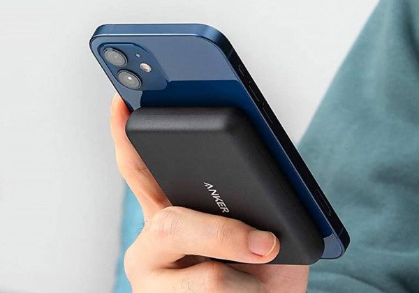 Бренд Anker випередив Apple і випустив магнітний пауербанк для iPhone 12