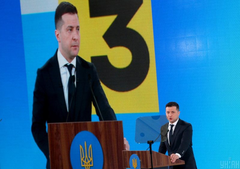 Зеленский анонсировал пожизненный бан каналов Медведчука на YouTube