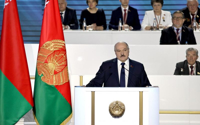 Лукашенко розкрив подробиці зустрічі з Путіним і сказав, чи буде щось просити