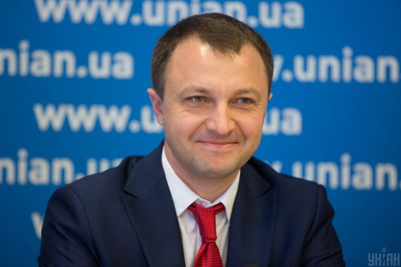 Креминь потребовал объяснить, почему судьи на матчах говорят на русском