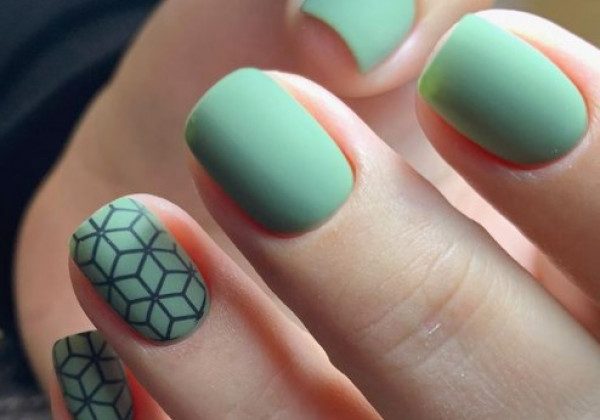 Модный весенний маникюр 2021