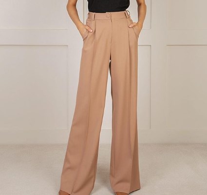 Модные широкие брюки / Instagram