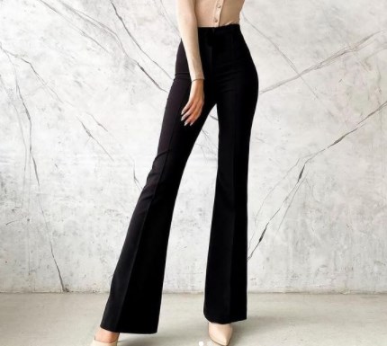 Модные брюки клеш / Instagram