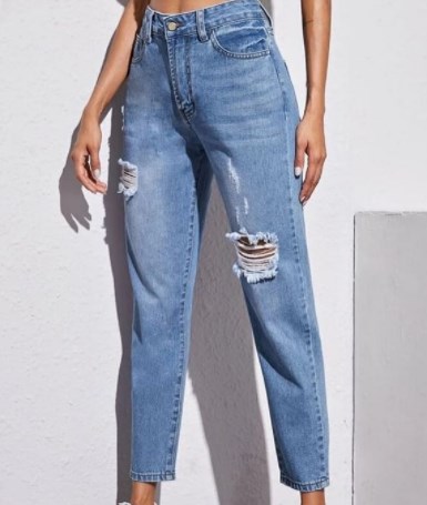 Рваные джинсы в моде / Instagram