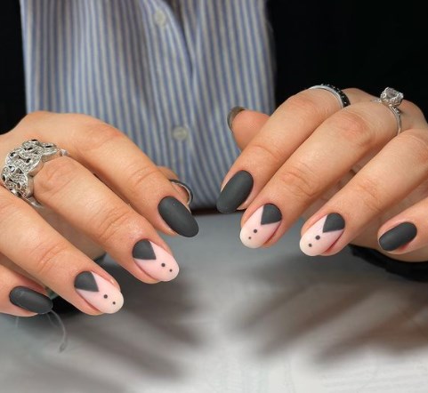 Чорний манікюр 2021 Чорний манікюр 2021
