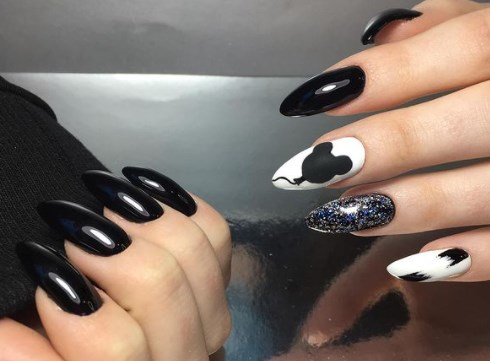 Чорний манікюр 2021 Чорний манікюр 2021