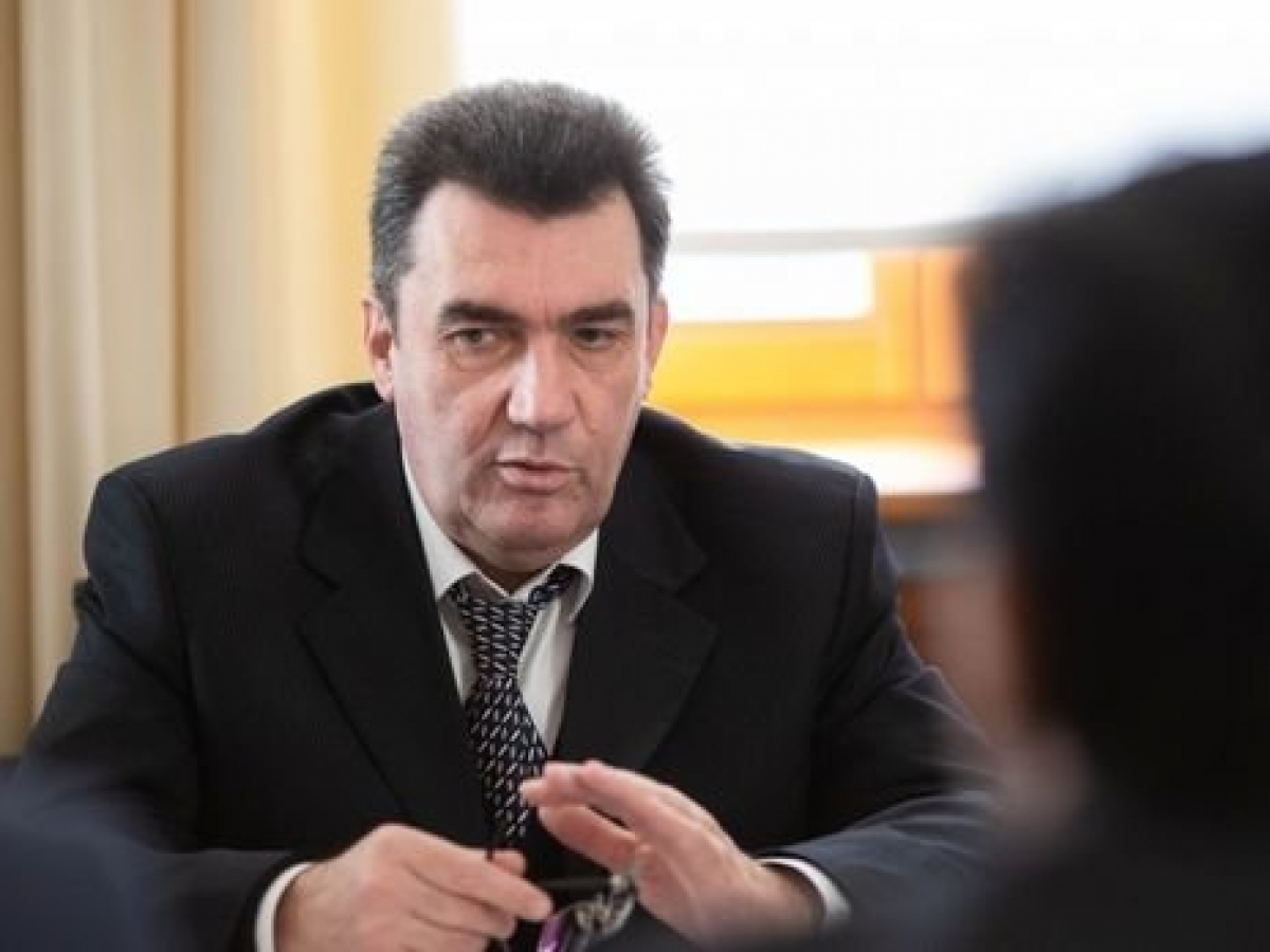 Данилов заявил о разрушении Украины из-за выполнения минских соглашений