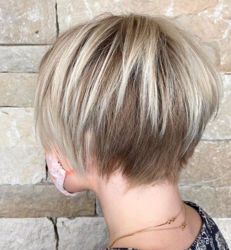 Стрижка піксі 2021