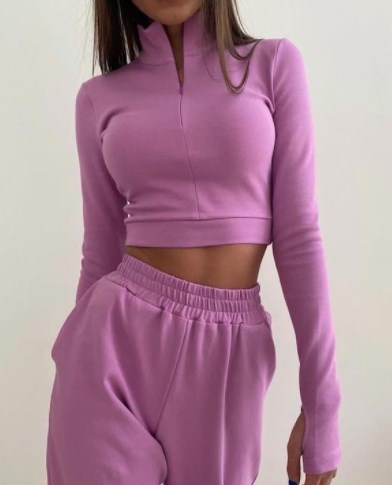 Жіночі спортивні костюми 2021