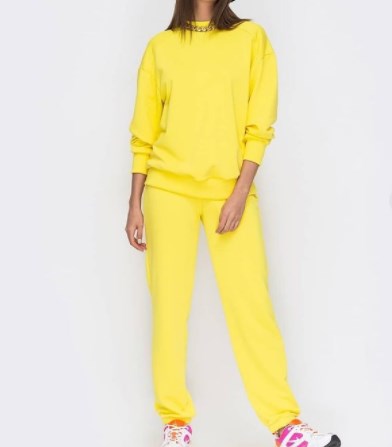 Мы влюбляемся в спортивные костюмы опять: модные варианты на весну