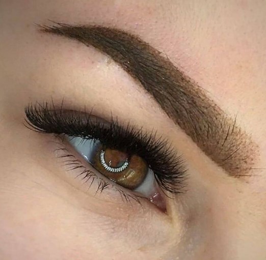 Какие брови сейчас в моде и как их сделать