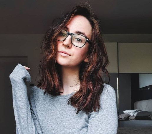 Стрижки на середнє волосся 2021 Стрижки на середнє волосся 2021