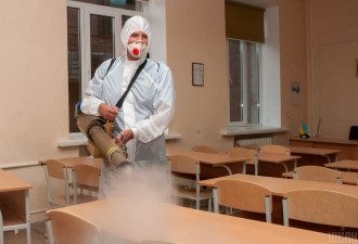 В Киеве из-за COVID-19 учеников некоторых классов раньше отправят на каникулы В Киеве из-за COVID-19 учеников некоторых классов раньше отправят на каникулы