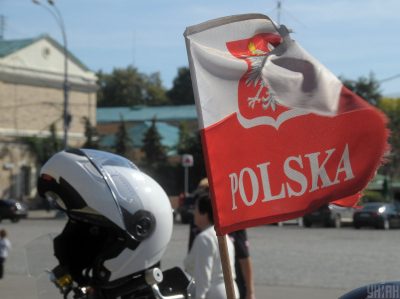 Польща зібралася вакцинувати українських заробітчан ще на кордоні