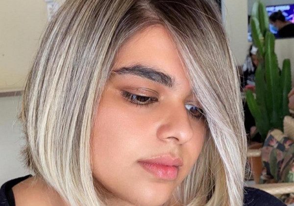 Модні короткі жіночі стрижки для круглого обличчя 2021