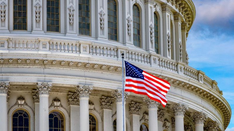 В США переполох из-за удара по Северному потоку-2: Сенат провалил оборонный бюджет