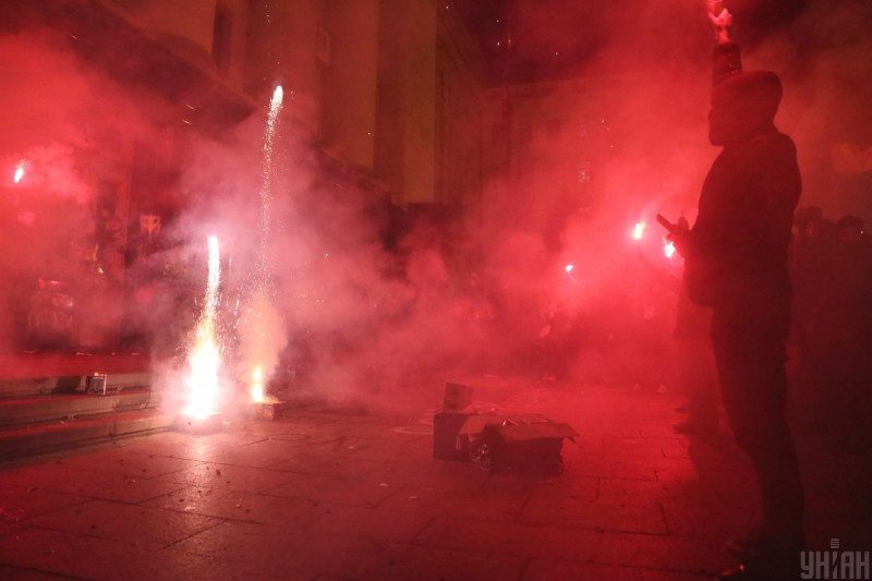 Организатор акции у Офиса Зеленского пригрозил новым "гневом народа"