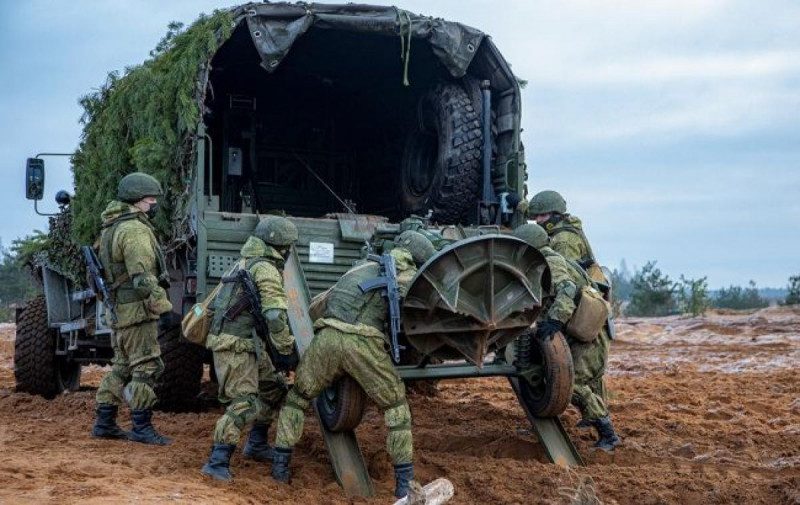 Херсон атакують російські танки і БТРи, йдуть вуличні бої