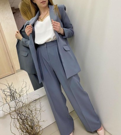 Жіночі штанні костюми 2021