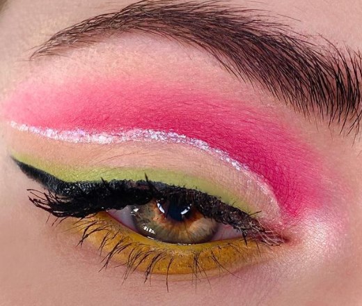 Косметика, о которой женщинам после 40 лет нужно забыть Косметика, о которой женщинам после 40 лет нужно забыть