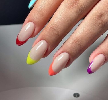 Френч манікюр весна 2021 Френч манікюр весна 2021