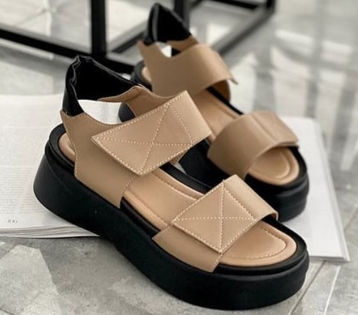 Модне жіноче взуття весна-літо 2021 Модне жіноче взуття весна-літо 2021