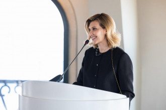 Зеленская восхитила публику, надев самые модные брюки лета 2021
