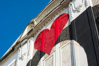 Бурхливий роман можливий у житті Терезів Бурхливий роман можливий у житті Терезів