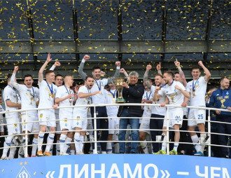 Динамо стало чемпионом УПЛ Динамо стало чемпионом УПЛ