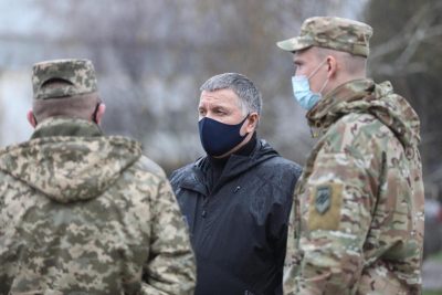 Аваков заявив про готовність відбити атаку РФ Аваков заявив про готовність відбити атаку РФ