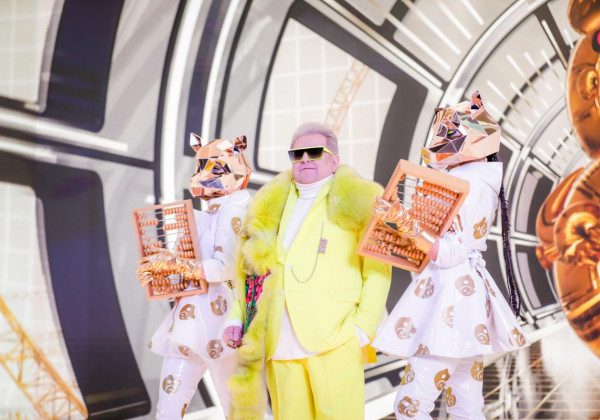 Михайло Поплавський презентував оновлений кліп на свій хіт "Сало"