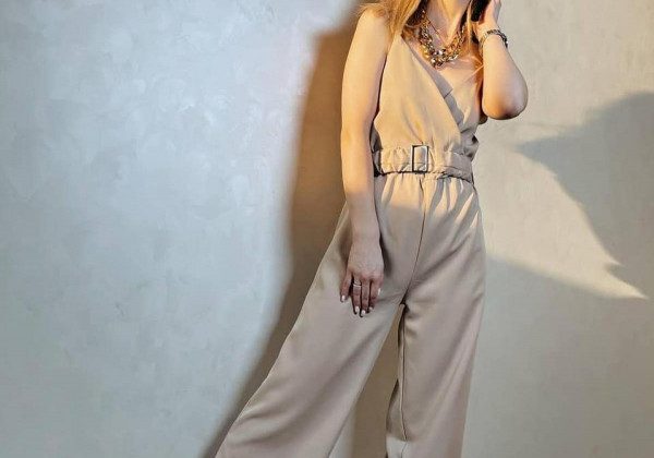 У моду на весну-літо увійшли карколомні жіночі комбінезони