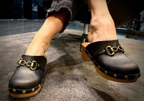 У моду з романтичних 70-х повернулися сабо неймовірної краси