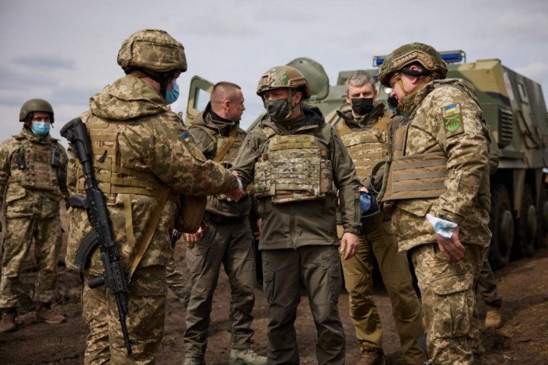 Зеленский рассказал, как на Донбассе боевики цинично убивают бойцов ВСУ