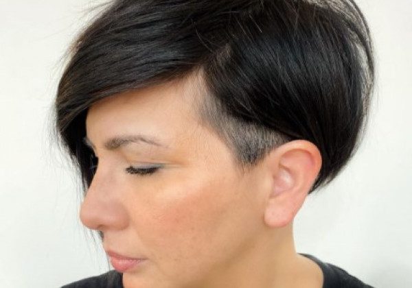 Стрижка боб 2021